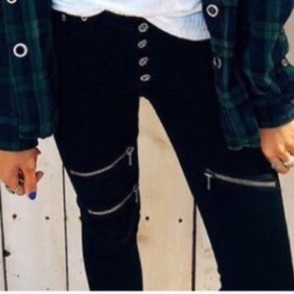 LF Zipper Jeans NWOT